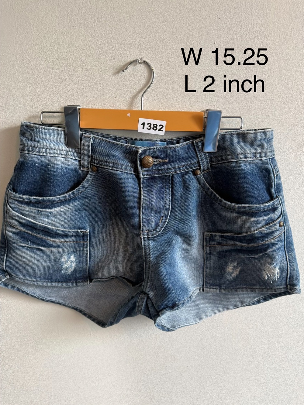 Vintage Y2K Distressed Denim Cargo Pocket Shorts Size 30